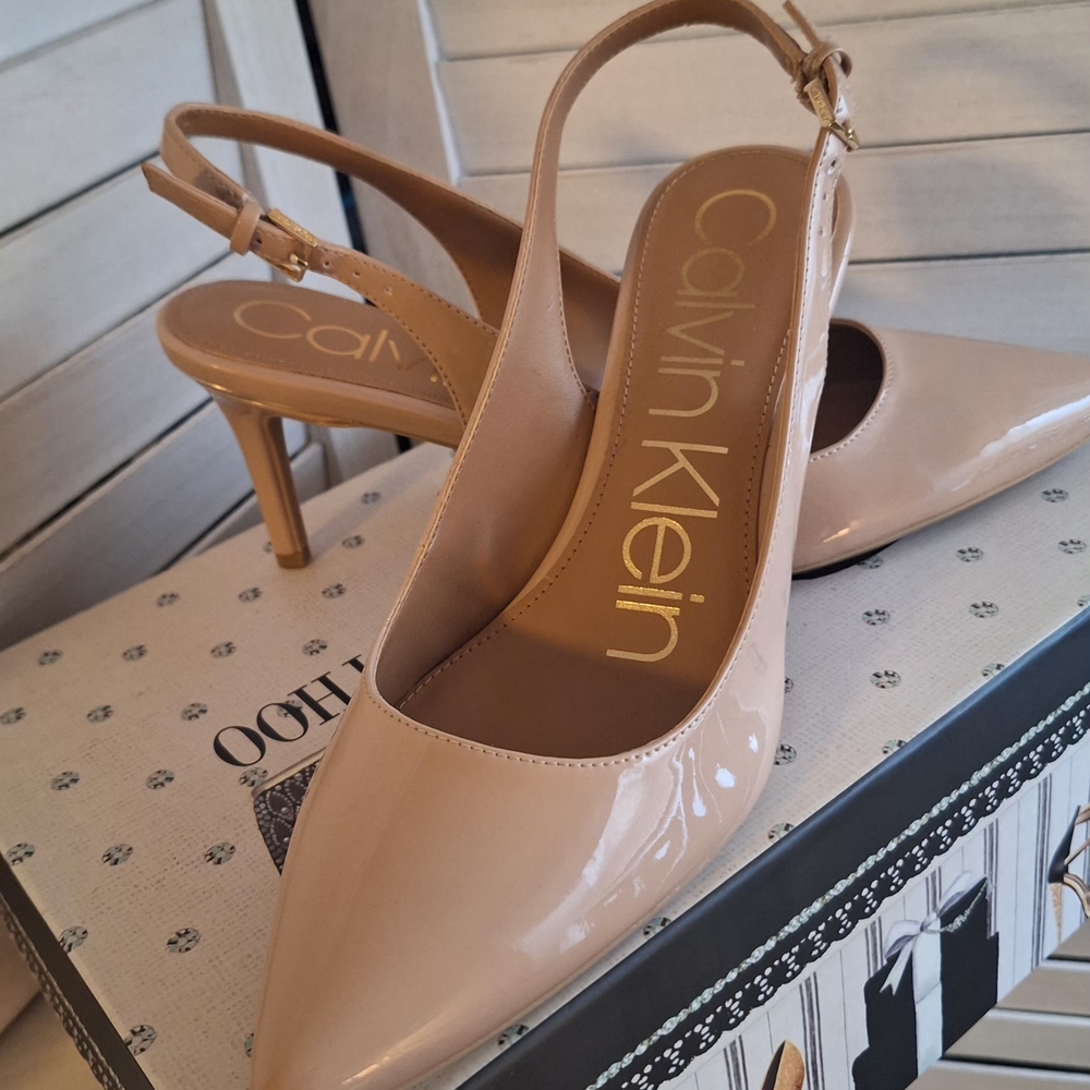 New Calvin Klein Patent Nude Slingback Pumps - Picture 6 of 7
